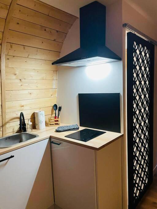 Logement Insolite : La Ruche Verte Monts-sur-Guesnes Eksteriør bilde